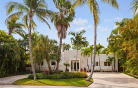 Yazlık ev – Key Biscayne, Florida, Amerika Birleşik Devletleri. 2,009,000 €