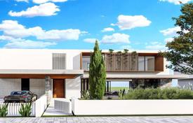 4 odalılar yeni binada daireler 305 m² Girne'de, Kıbrıs. 690,000 €