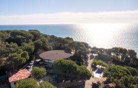 8 odalılar şehir içinde müstakil ev 558 m² Sant Pol de Mar'da, İspanya. 2,100,000 €