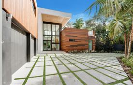 8 odalılar villa 783 m² Miami'de, Amerika Birleşik Devletleri. $4,795,000
