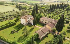 Villa – Siena, Toskana, İtalya. Price on request