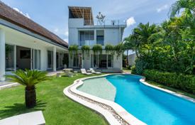 5 odalılar villa 450 m² Canggu'da, Endonezya. $499,000