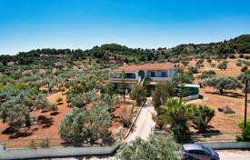 5 odalılar villa 405 m² Kranidi'de, Yunanistan. 350,000 €
