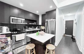 5 odalılar daire North York'da, Kanada. C$1,050,000