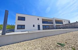 5 odalılar şehir içinde müstakil ev 158 m² Krk'da, Hırvatistan. 675,000 €