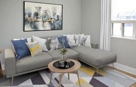 9 odalılar şehir içinde müstakil ev Old Toronto'da, Kanada. C$1,289,000