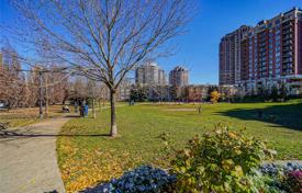 1 odalılar daire North York'da, Kanada. C$791,000