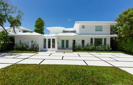 Yazlık ev – Miami sahili, Florida, Amerika Birleşik Devletleri. $4,675,000