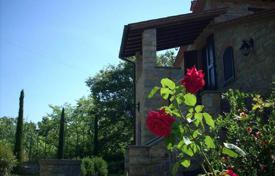 8 odalılar villa 650 m² Montegabbione'de, İtalya. 1,300,000 €
