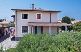 6 odalılar villa 282 m² Massa'da, İtalya. 696,000 €