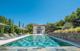 15 odalılar villa Le Plan-de-la-Tour'da, Fransa. 8,500 € haftalık