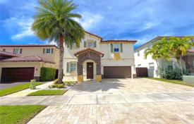 Şehir içinde müstakil ev – Doral, Florida, Amerika Birleşik Devletleri. $1,215,000