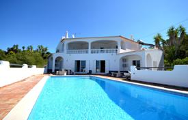 5 odalılar villa 334 m² Faro Şehri'de, Portekiz. 931,000 €