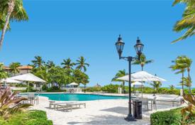 Daire – Fisher Island Drive, Miami sahili, Florida,  Amerika Birleşik Devletleri. $950,000
