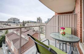 1 odalılar daire North York'da, Kanada. C$789,000