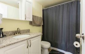 6 odalılar daire Scarborough'da, Kanada. C$854,000