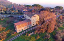 Villa 910 m² Capannori'de, İtalya. 1,350,000 €