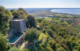 10 odalılar villa Lucca'da, İtalya. Price on request