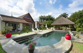 3 odalılar villa 270 m² Rivière Noire District'da, Mauritius. 1,800,000 €