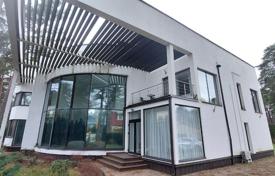 8 odalılar şehir içinde müstakil ev 555 m² Northern District (Riga)'da, Letonya. 1,300,000 €