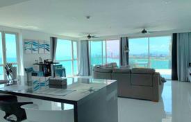 3 odalılar daire 210 m² Pattaya'da, Tayland. $874,000