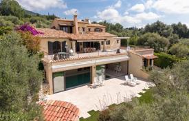 8 odalılar villa Tourrettes-sur-Loup'da, Fransa. 1,720,000 €