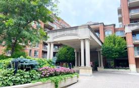 1 odalılar daire East York'da, Kanada. C$742,000