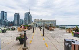 1 odalılar daire Queens Quay West'da, Kanada. C$988,000