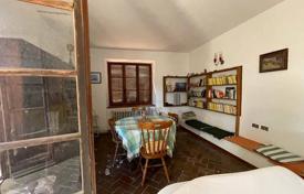 5 odalılar villa 200 m² Portoferraio'da, İtalya. 900,000 €