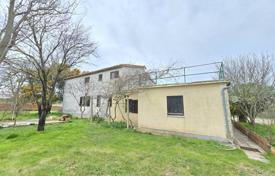 8 odalılar şehir içinde müstakil ev 370 m² Pula'da, Hırvatistan. 490,000 €