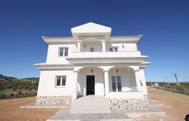 4 odalılar villa 150 m² El Pinós'da, İspanya. 375,000 €