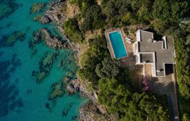 10 odalılar villa La Croix-Valmer'da, Fransa. 6,990,000 €