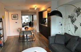 1 odalılar daire Richmond Street West'da, Kanada. C$988,000