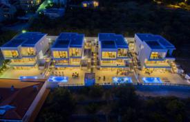 5 odalılar villa 350 m² Makarska'da, Hırvatistan. 1,300,000 €