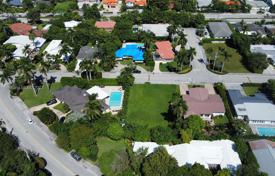 Şehir içinde müstakil ev – Bay Harbor Islands, Florida, Amerika Birleşik Devletleri. $3,400,000