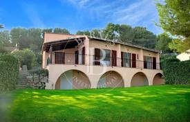 6 odalılar villa Antibes'te, Fransa. 1,190,000 €