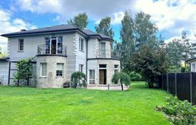 5 odalılar şehir içinde müstakil ev 250 m² Central District'da, Letonya. 360,000 €