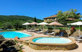 15 odalılar villa Pomarance'de, İtalya. 1,250,000 €