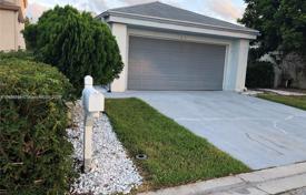 4 odalılar şehir içinde müstakil ev 237 m² Coconut Creek'da, Amerika Birleşik Devletleri. $620,000
