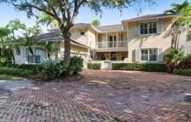Yazlık ev – Miami, Florida, Amerika Birleşik Devletleri. $1,650,000