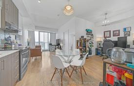 5 odalılar daire North York'da, Kanada. C$822,000