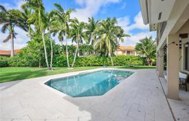 Şehir içinde müstakil ev – Cutler Bay, Miami, Florida,  Amerika Birleşik Devletleri. $1,295,000