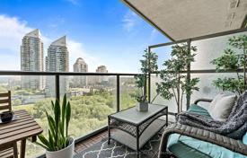 4 odalılar daire Etobicoke'de, Kanada. C$867,000