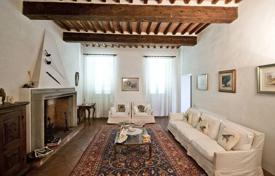 7 odalılar villa 667 m² Monteriggioni'de, İtalya. 2,200,000 €