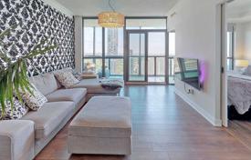 2 odalılar daire Charles Street East'da, Kanada. C$824,000