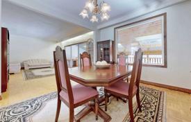 12 odalılar şehir içinde müstakil ev Etobicoke'de, Kanada. C$2,139,000