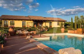 6 odalılar villa 1000 m² Montepulciano'da, İtalya. 750,000 €
