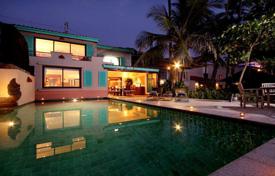 Villa – Patong, Phuket, Tayland. 1,805,000 €