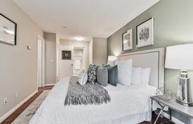 2 odalılar daire Park Road'da, Kanada. C$1,070,000