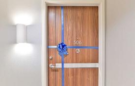 5 odalılar daire North York'da, Kanada. C$893,000